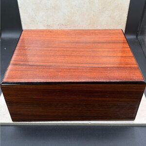 1980's Mastio De Paja Cigar Box Rosewood With Brass Hardware Made in Italy